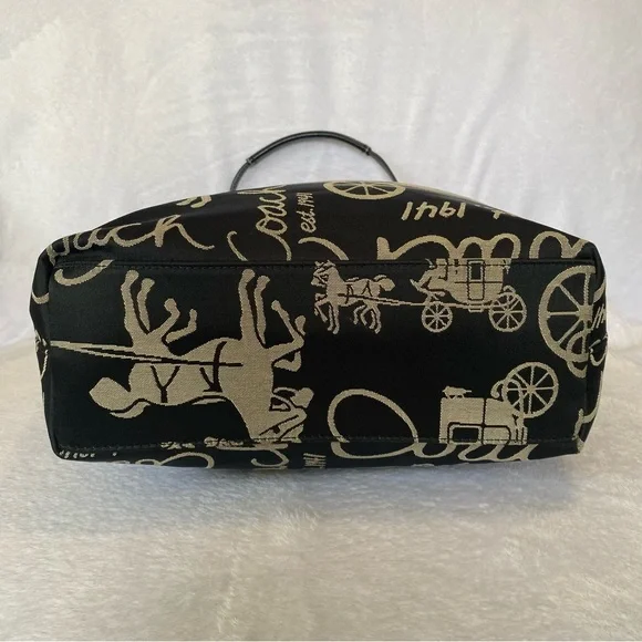 Coach Y2k City Zip Horse and Carriage Tote Bag - Picture 5 of 9